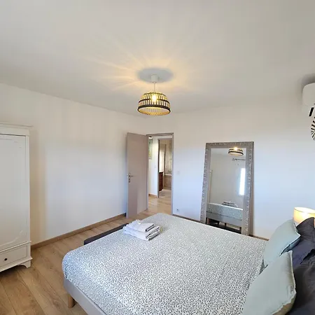 Belle Avec Piscine Vue Mer- Cap Corse *