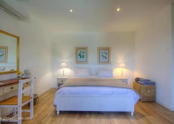 Belle Avec Piscine Vue Mer- Cap Corse *