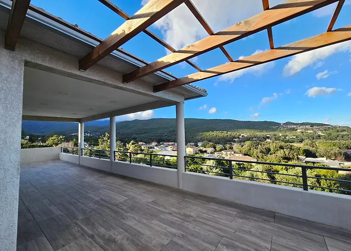 Belle Avec Piscine Vue Mer- Cap Corse Villa *