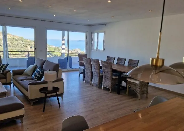 Belle Avec Piscine Vue Mer- Cap Corse